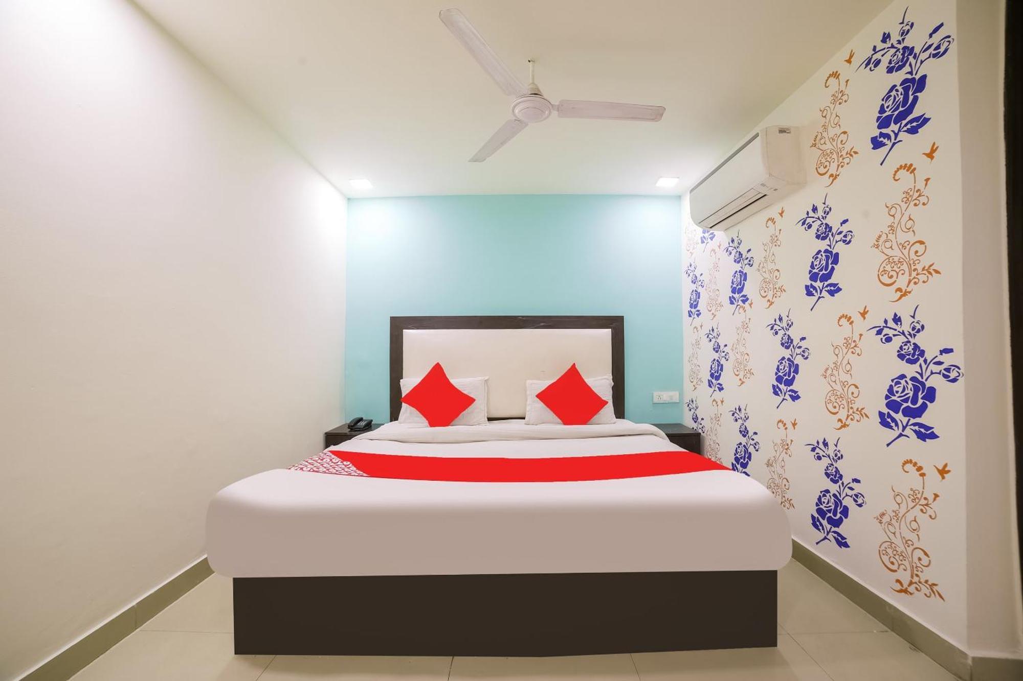 My Comfortable Hotel New Delhi Ngoại thất bức ảnh