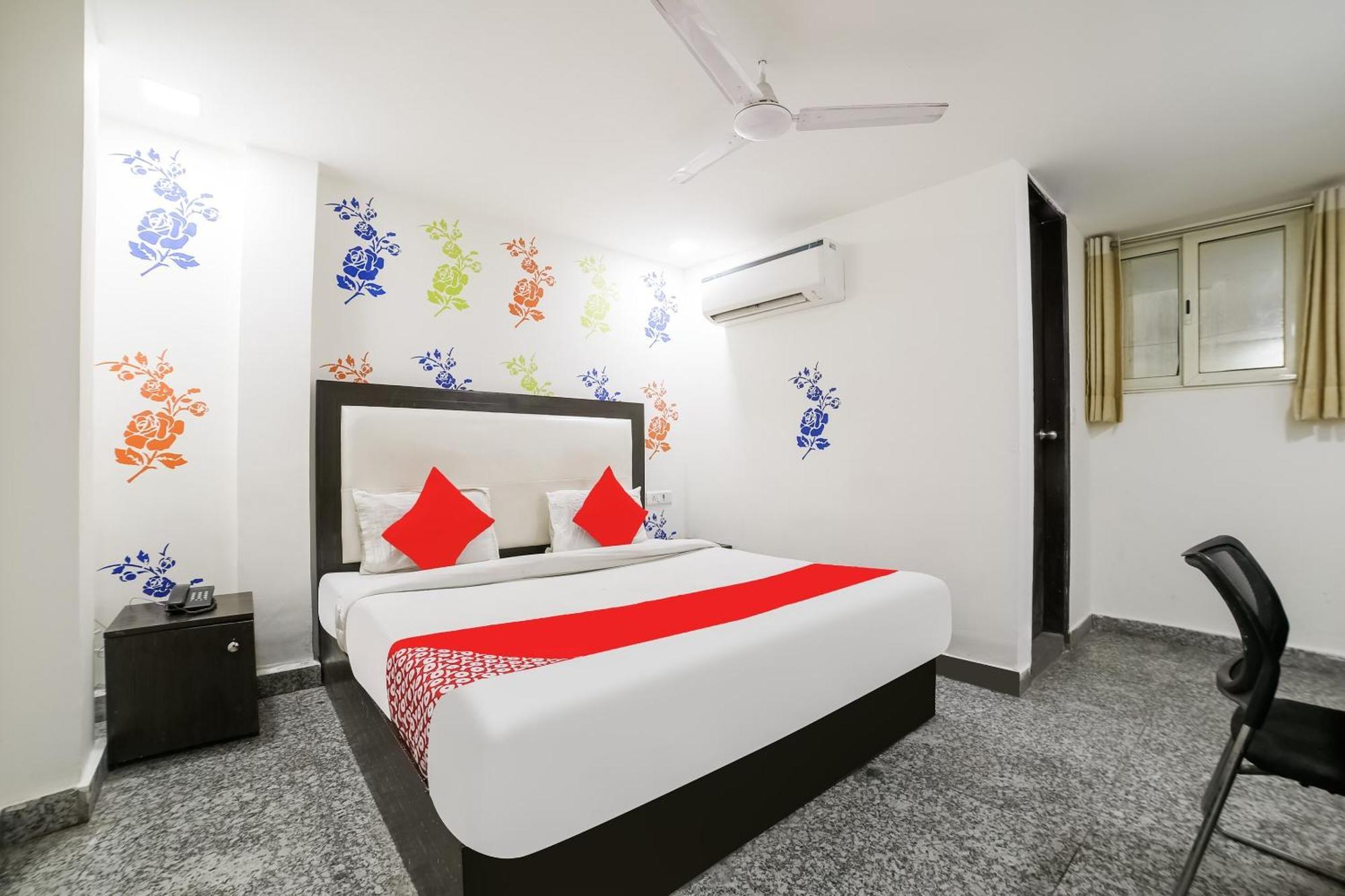 My Comfortable Hotel New Delhi Ngoại thất bức ảnh